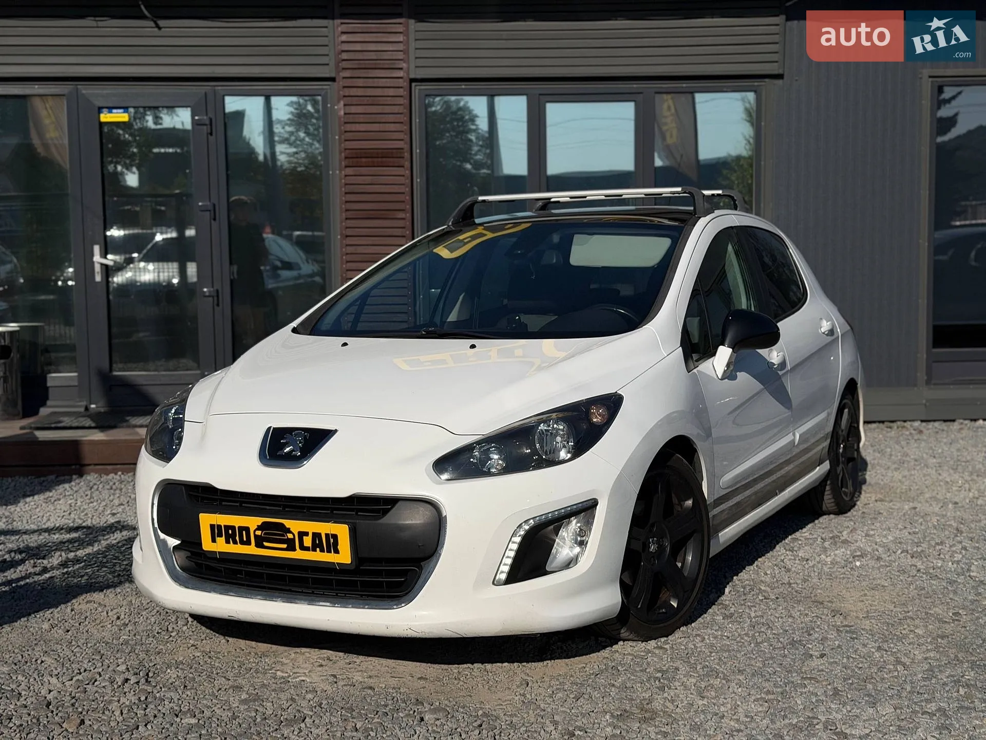2011 Peugeot 308 - фото 1