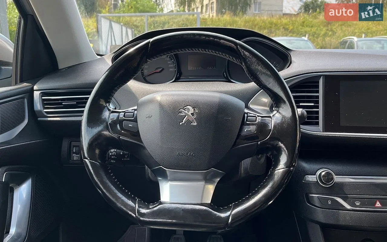 2015 Peugeot 308 - мініатюра 15