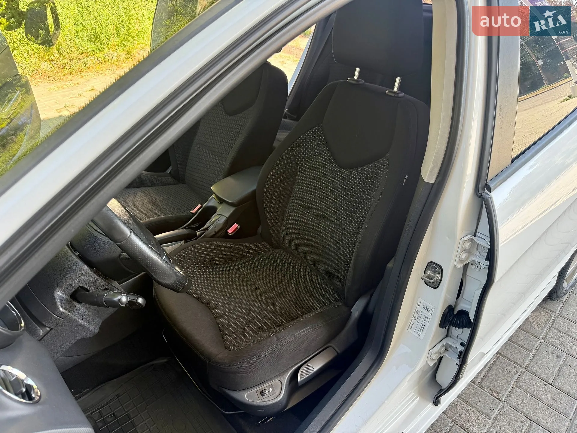 2012 Peugeot 308 - мініатюра 15
