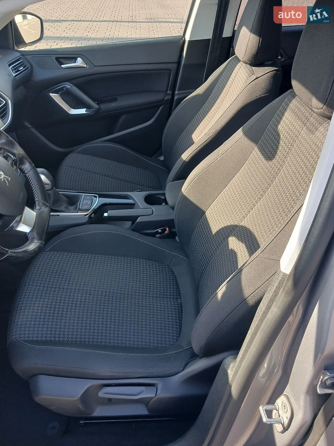 2017 Mercedes-Benz GLE - мініатюра 16