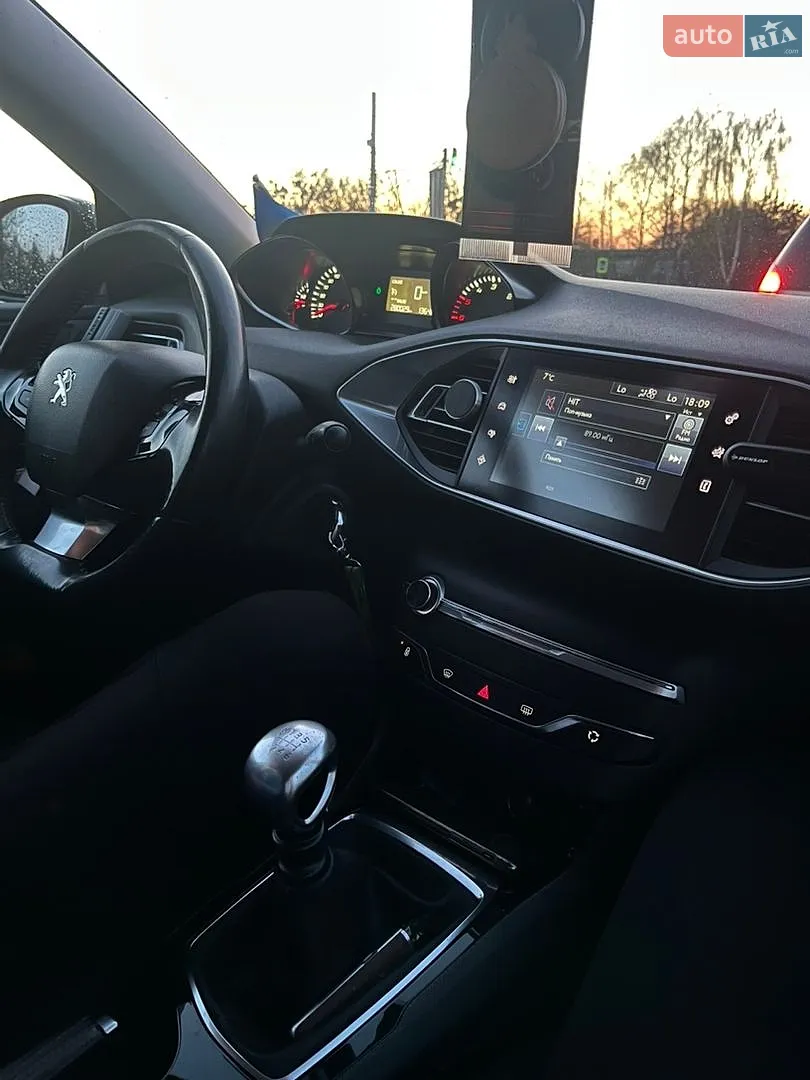 2015 Peugeot 308 - мініатюра 10