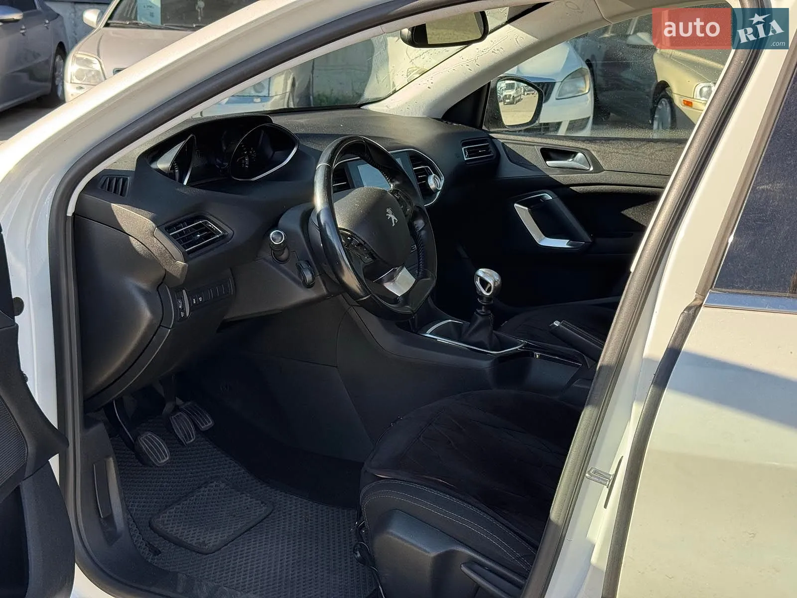 2015 Peugeot 308 - мініатюра 17
