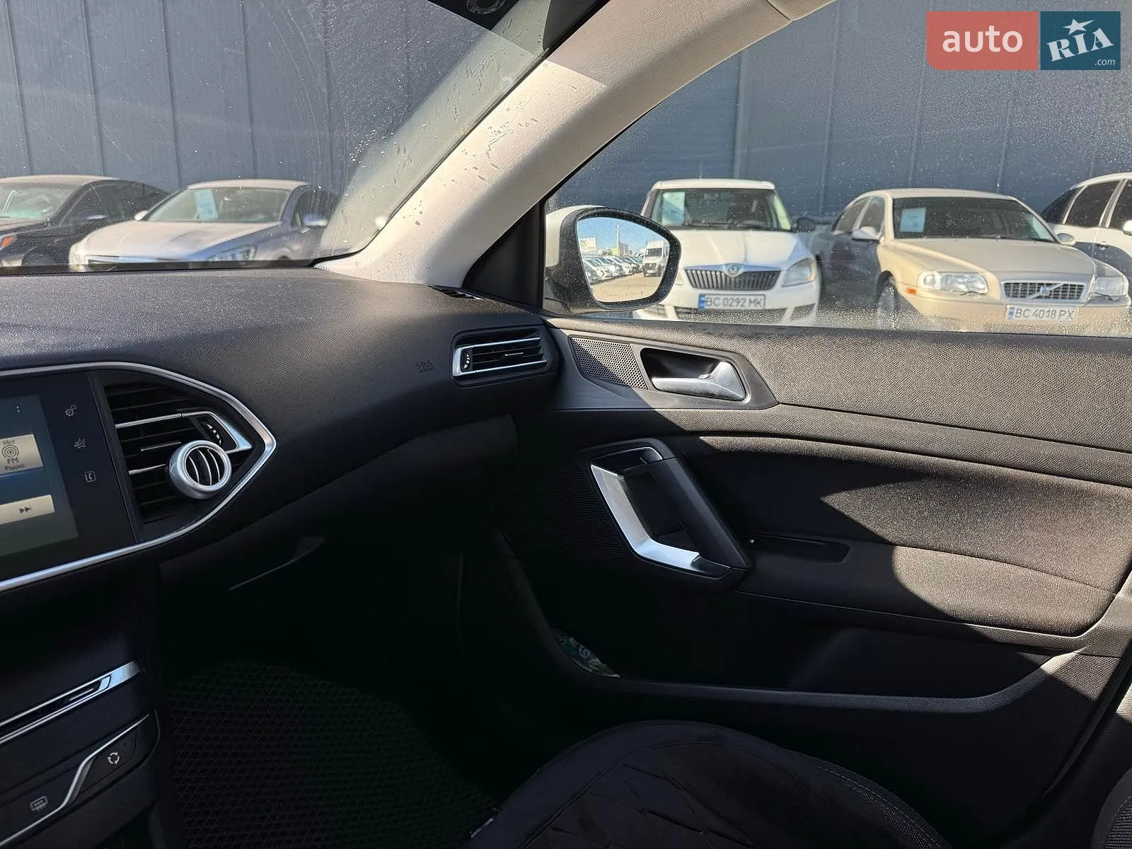 2015 Peugeot 308 - мініатюра 28