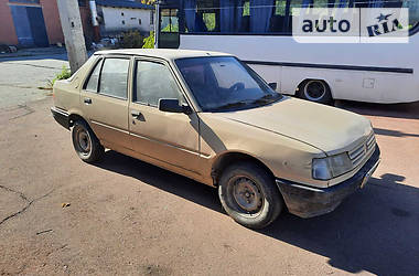 Седан Peugeot 309 1986 в Житомире