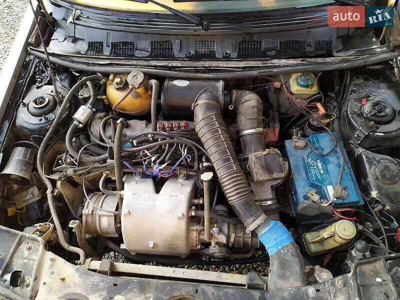 Хетчбек Peugeot 309 1987 в 