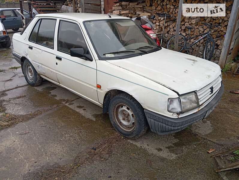 Хэтчбек Peugeot 309 1991 в Ровно