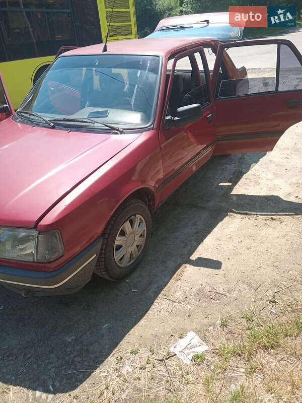 Хетчбек Peugeot 309 1988 в Львові