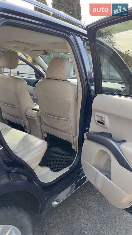 Внедорожник / Кроссовер Peugeot 4007 2010 в Теребовле