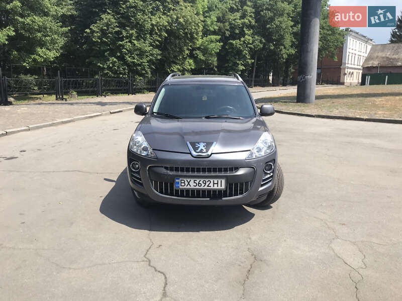Позашляховик / Кросовер Peugeot 4007 2011 в Шепетівці