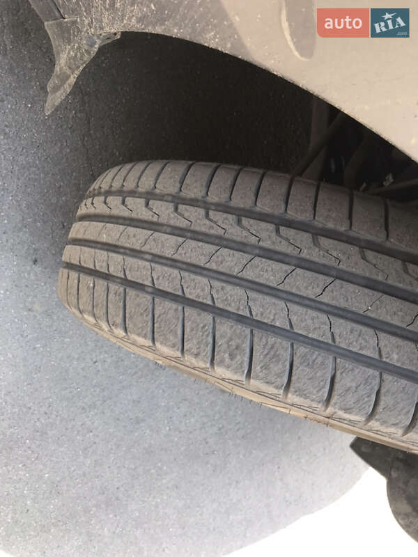 Позашляховик / Кросовер Peugeot 4007 2011 в Шепетівці