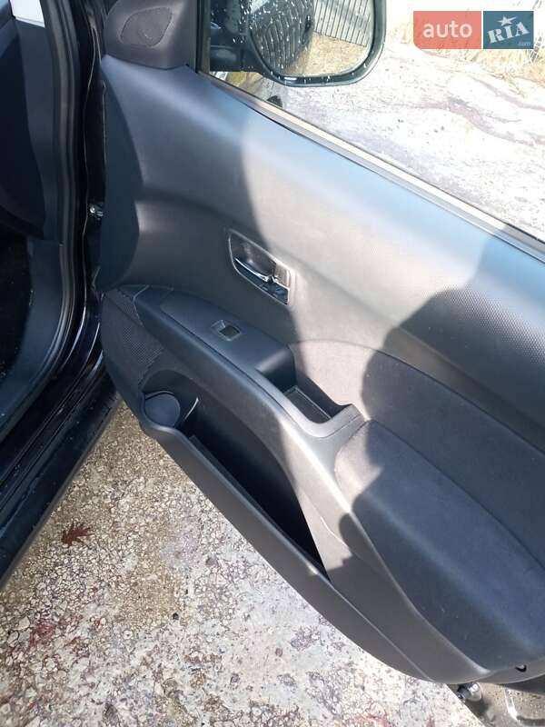 Позашляховик / Кросовер Peugeot 4007 2007 в Трускавці