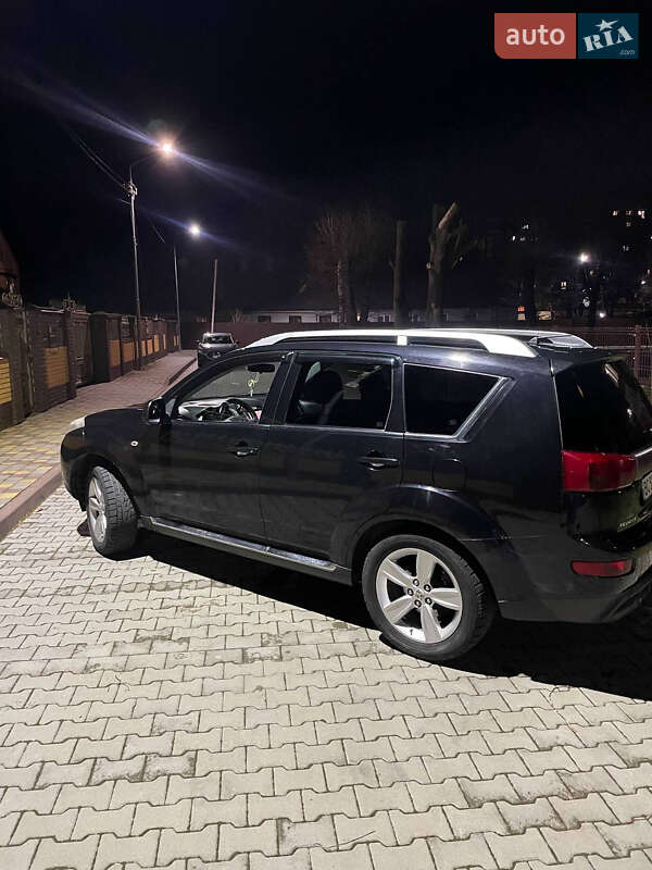 Позашляховик / Кросовер Peugeot 4007 2008 в Стрию