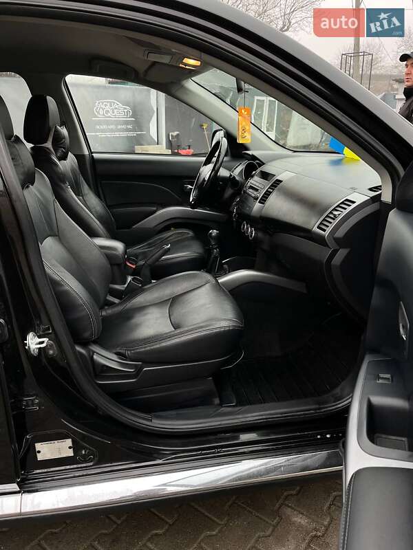 Внедорожник / Кроссовер Peugeot 4007 2007 в Черновцах