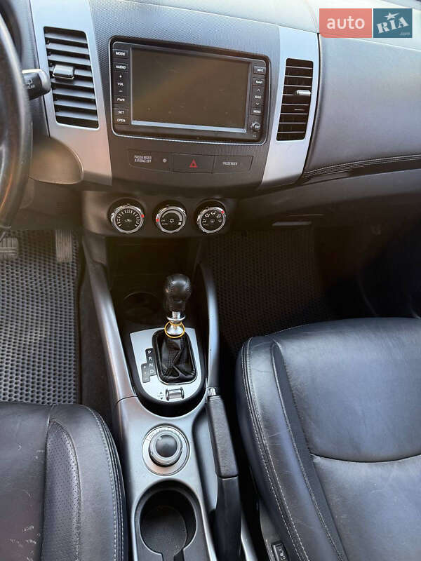 Внедорожник / Кроссовер Peugeot 4007 2011 в Коломые