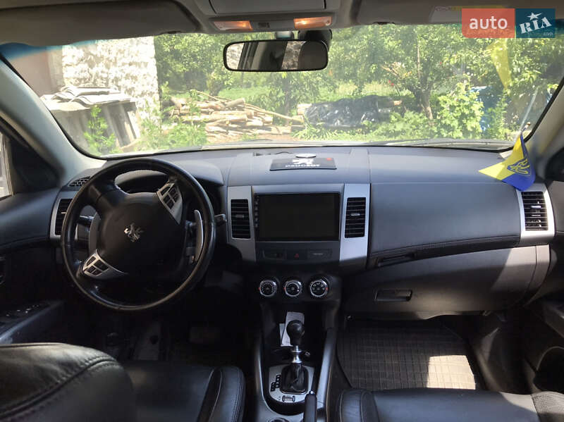 Внедорожник / Кроссовер Peugeot 4007 2010 в Мурафе