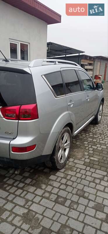 Внедорожник / Кроссовер Peugeot 4007 2009 в Звягеле фото 5 Внедорожник / Кроссовер Peugeot 4007 2009 в Звягеле