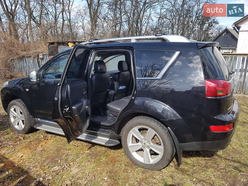 Внедорожник / Кроссовер Peugeot 4007 2011 в Прилуках