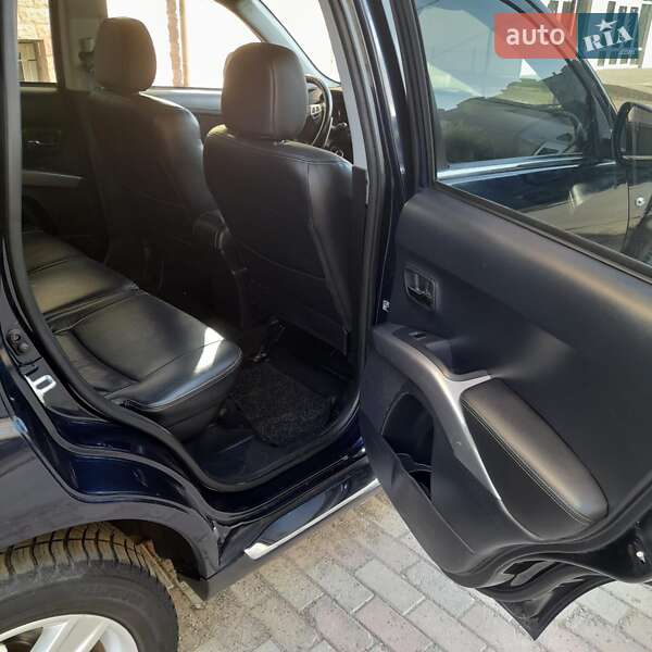 Позашляховик / Кросовер Peugeot 4007 2010 в Калуші