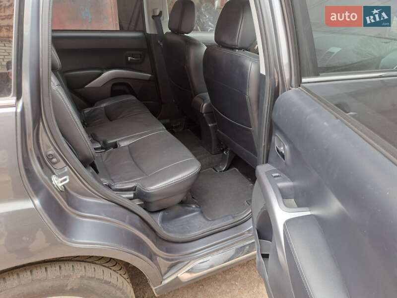 Внедорожник / Кроссовер Peugeot 4007 2012 в Черкассах
