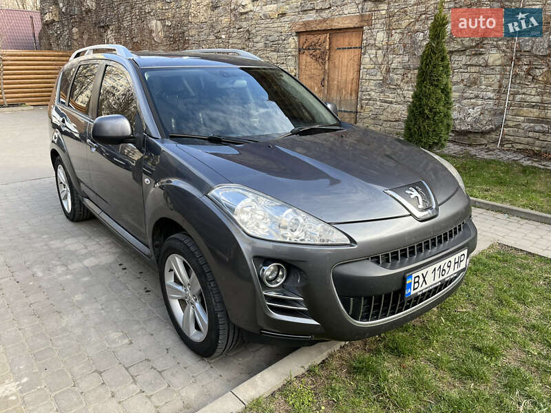 Внедорожник / Кроссовер Peugeot 4007 2011 в 