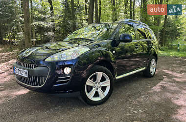 Позашляховик / Кросовер Peugeot 4007 2010 в 