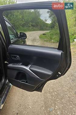 Позашляховик / Кросовер Peugeot 4007 2011 в 