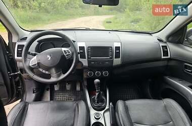 Позашляховик / Кросовер Peugeot 4007 2011 в 