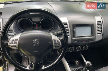 Позашляховик / Кросовер Peugeot 4007 2011 в 