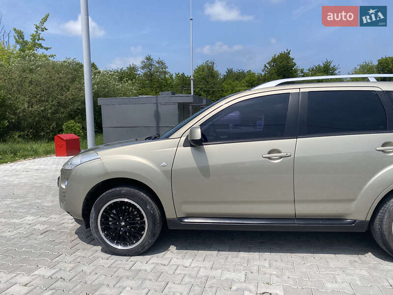 Позашляховик / Кросовер Peugeot 4007 2010 в Підгайцях