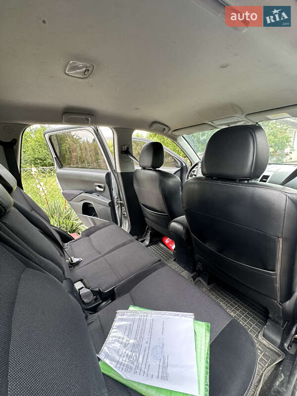 Позашляховик / Кросовер Peugeot 4007 2008 в Чернівцях