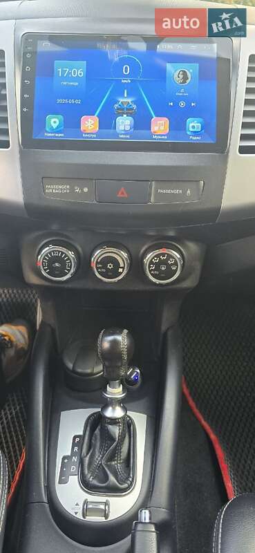Позашляховик / Кросовер Peugeot 4007 2011 в Калуші