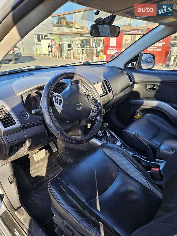 Позашляховик / Кросовер Peugeot 4007 2009 в Калуші