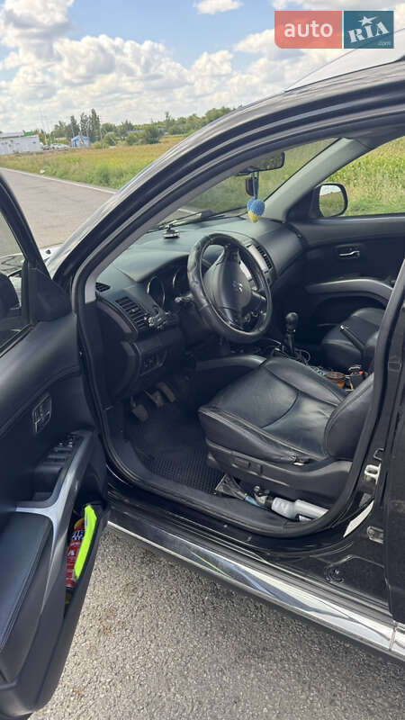 Позашляховик / Кросовер Peugeot 4007 2010 в Києві