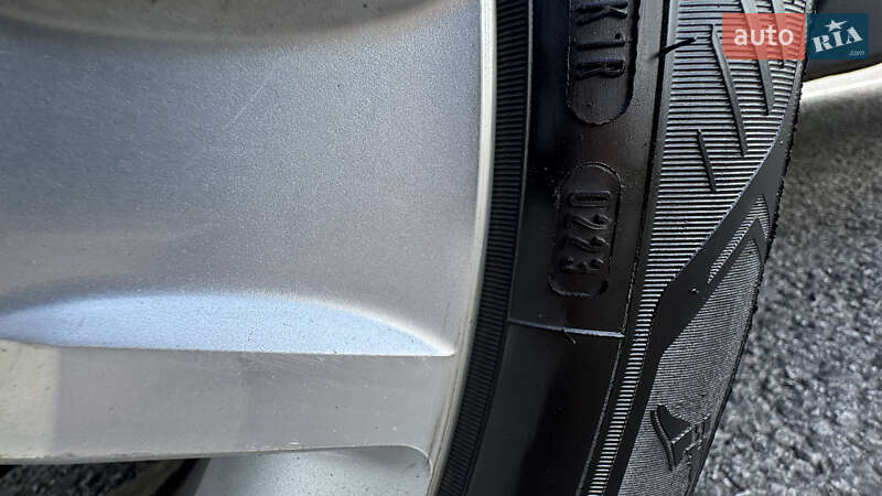 Позашляховик / Кросовер Peugeot 4007 2010 в Києві