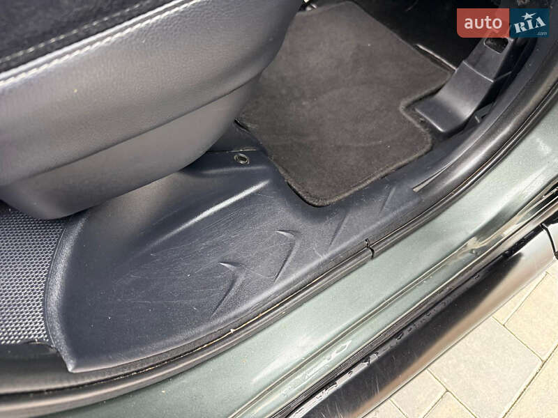 Внедорожник / Кроссовер Peugeot 4007 2010 в Луцке