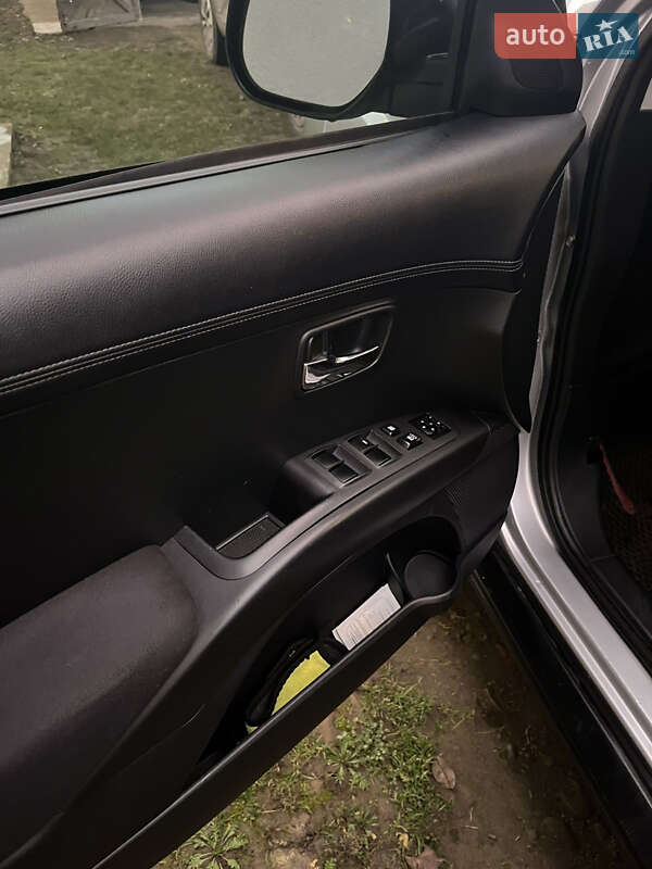 Внедорожник / Кроссовер Peugeot 4007 2011 в Калуше фото 20 Внедорожник / Кроссовер Peugeot 4007 2011 в Калуше