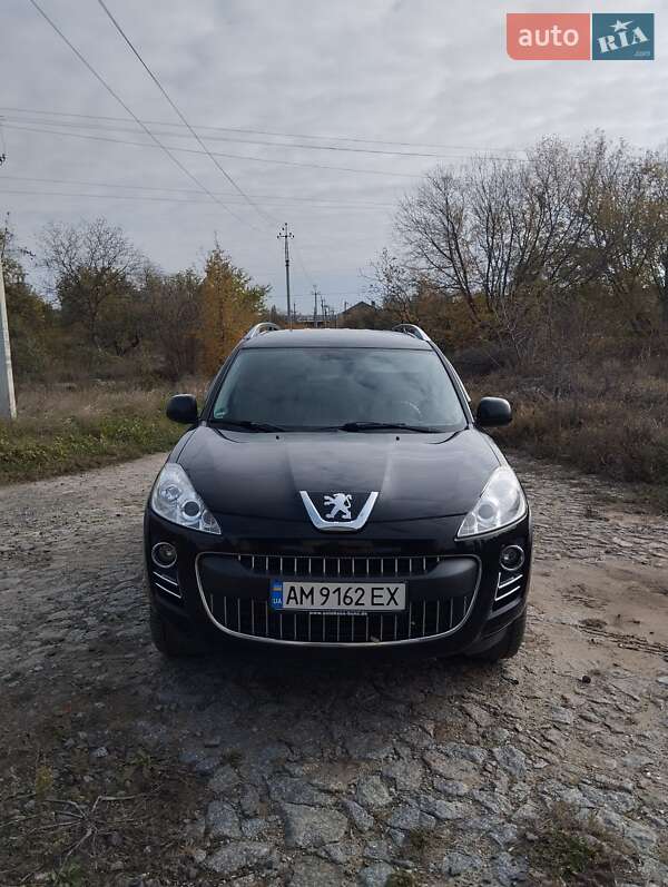 Внедорожник / Кроссовер Peugeot 4007 2010 в Коростышеве