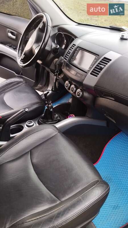 Внедорожник / Кроссовер Peugeot 4007 2010 в Львове