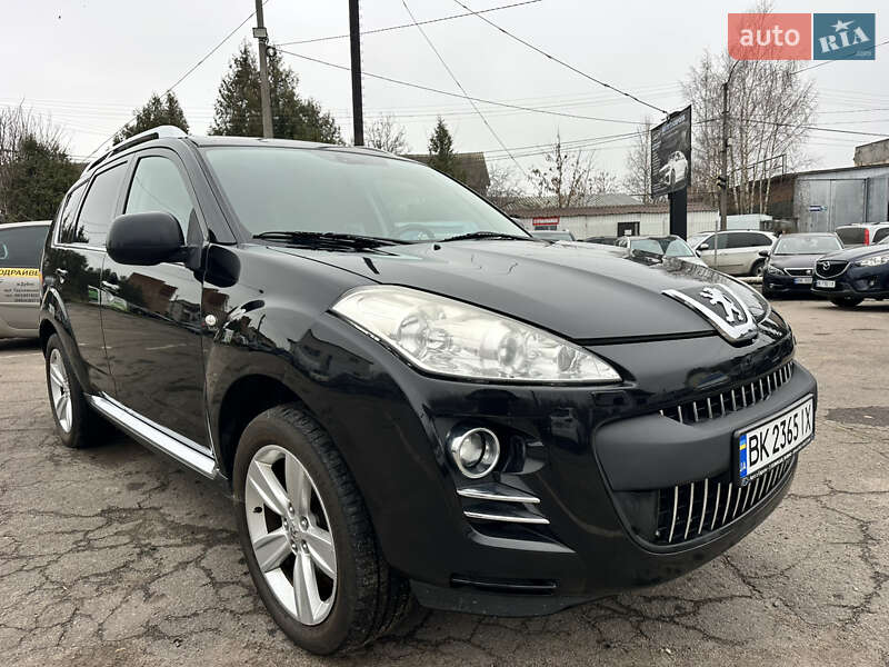 Внедорожник / Кроссовер Peugeot 4007 2010 в Дубно