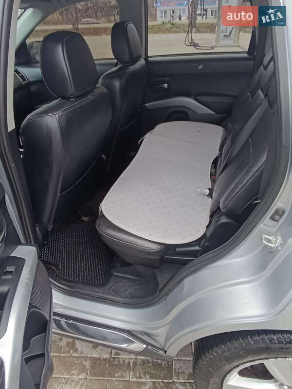 Внедорожник / Кроссовер Peugeot 4007 2007 в Стрые