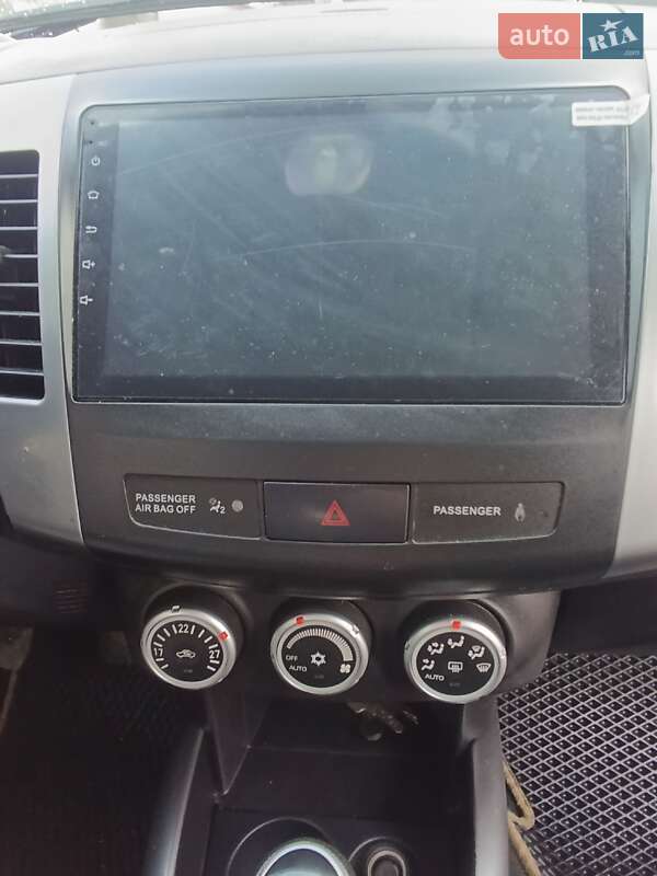 Внедорожник / Кроссовер Peugeot 4007 2007 в Стрые