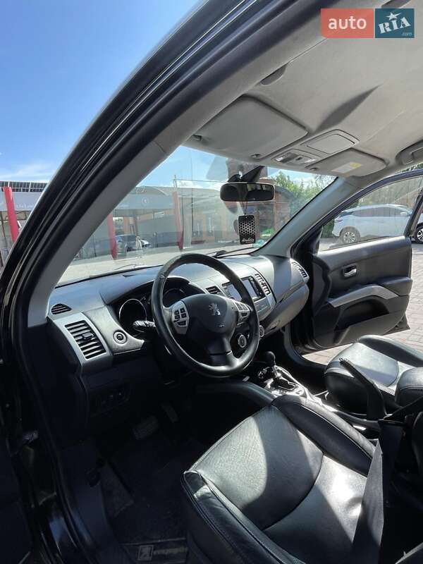Внедорожник / Кроссовер Peugeot 4007 2010 в Дубно фото 9 Внедорожник / Кроссовер Peugeot 4007 2010 в Дубно