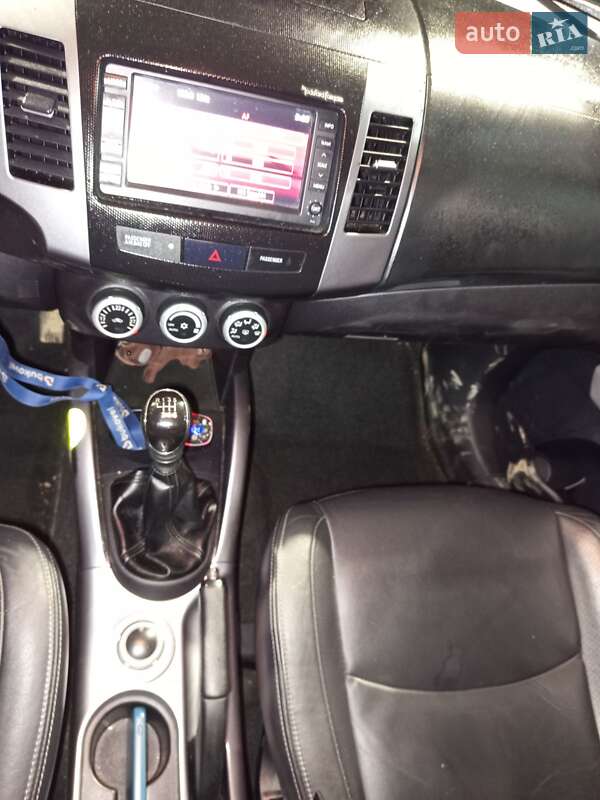 Внедорожник / Кроссовер Peugeot 4007 2007 в Яблунице фото 15 Внедорожник / Кроссовер Peugeot 4007 2007 в Яблунице