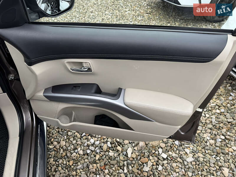 Позашляховик / Кросовер Peugeot 4007 2010 в Івано-Франківську