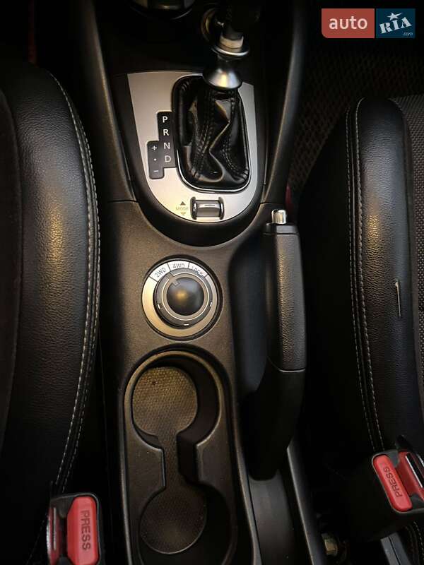 Позашляховик / Кросовер Peugeot 4007 2011 в Калуші