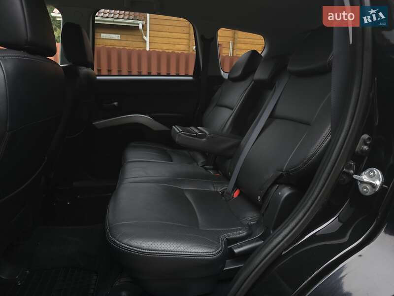 Позашляховик / Кросовер Peugeot 4007 2009 в Калуші