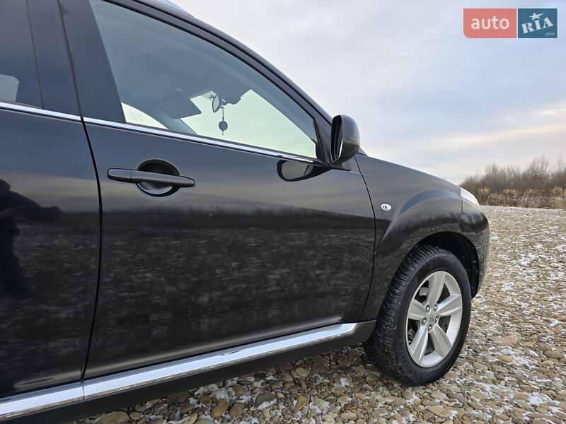 Позашляховик / Кросовер Peugeot 4007 2009 в Калуші