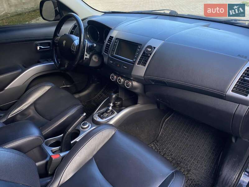 Позашляховик / Кросовер Peugeot 4007 2010 в Миколаєві