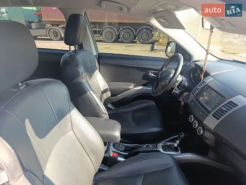 Peugeot 4007 2009 VIN VF3VV4HNHAZ801517 фото оголошення 21 з 71