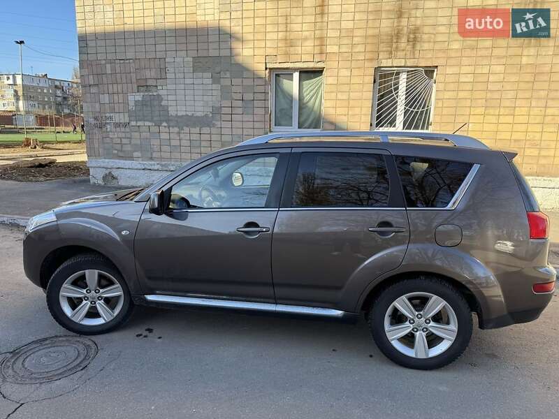 Внедорожник / Кроссовер Peugeot 4007 2012 в Полтаве